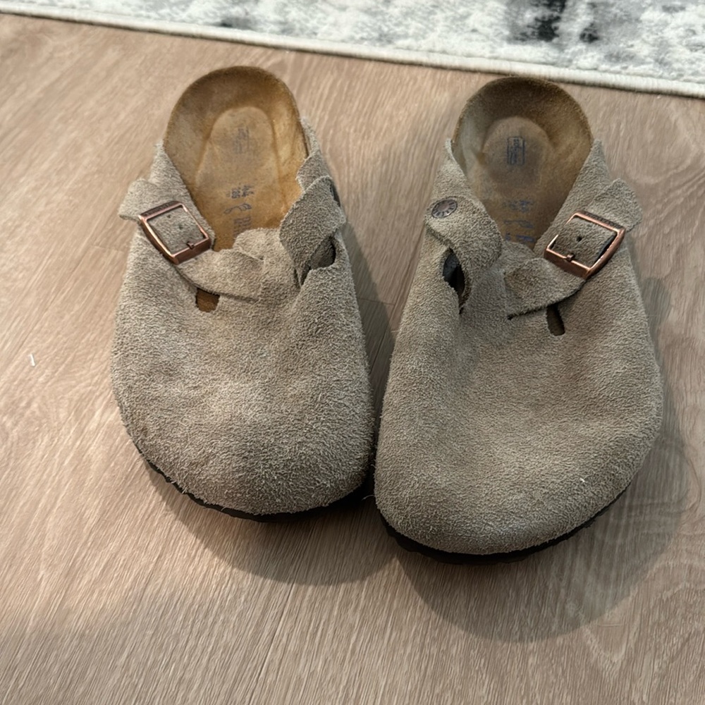 Birkenstock Suede Sandals - Taupe